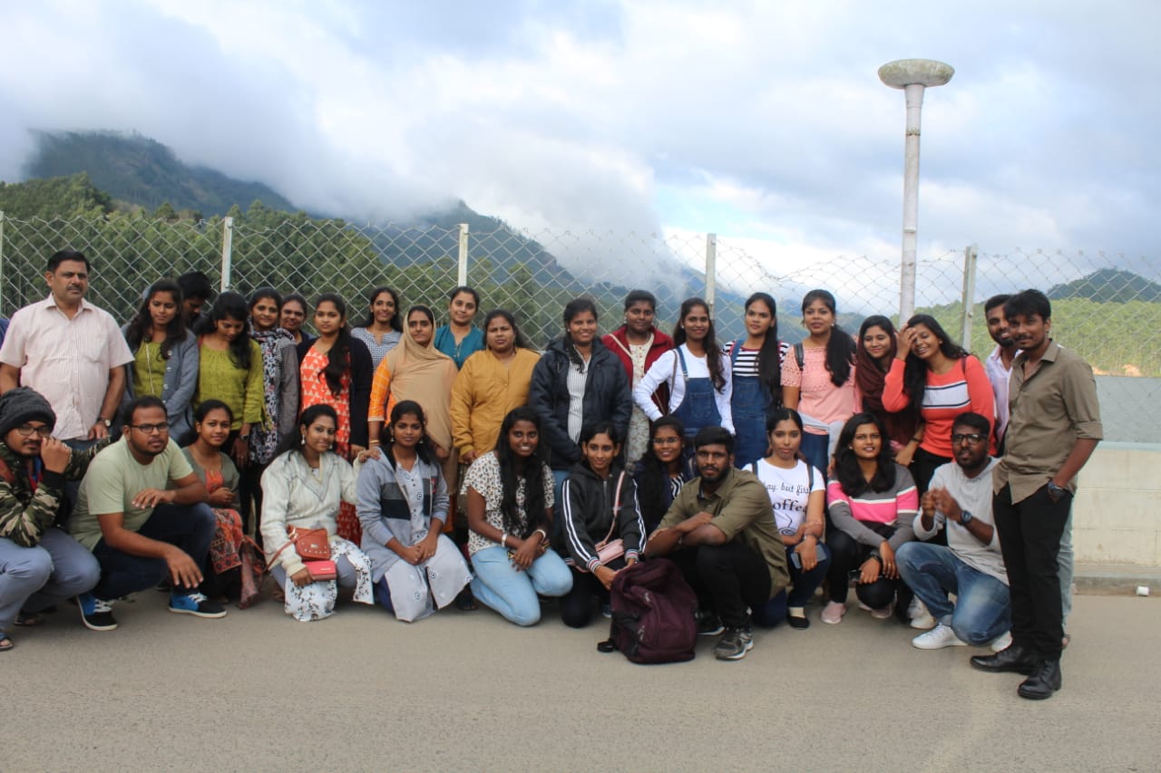 Educational tour for 2018-2020 batch - munnar/kochi