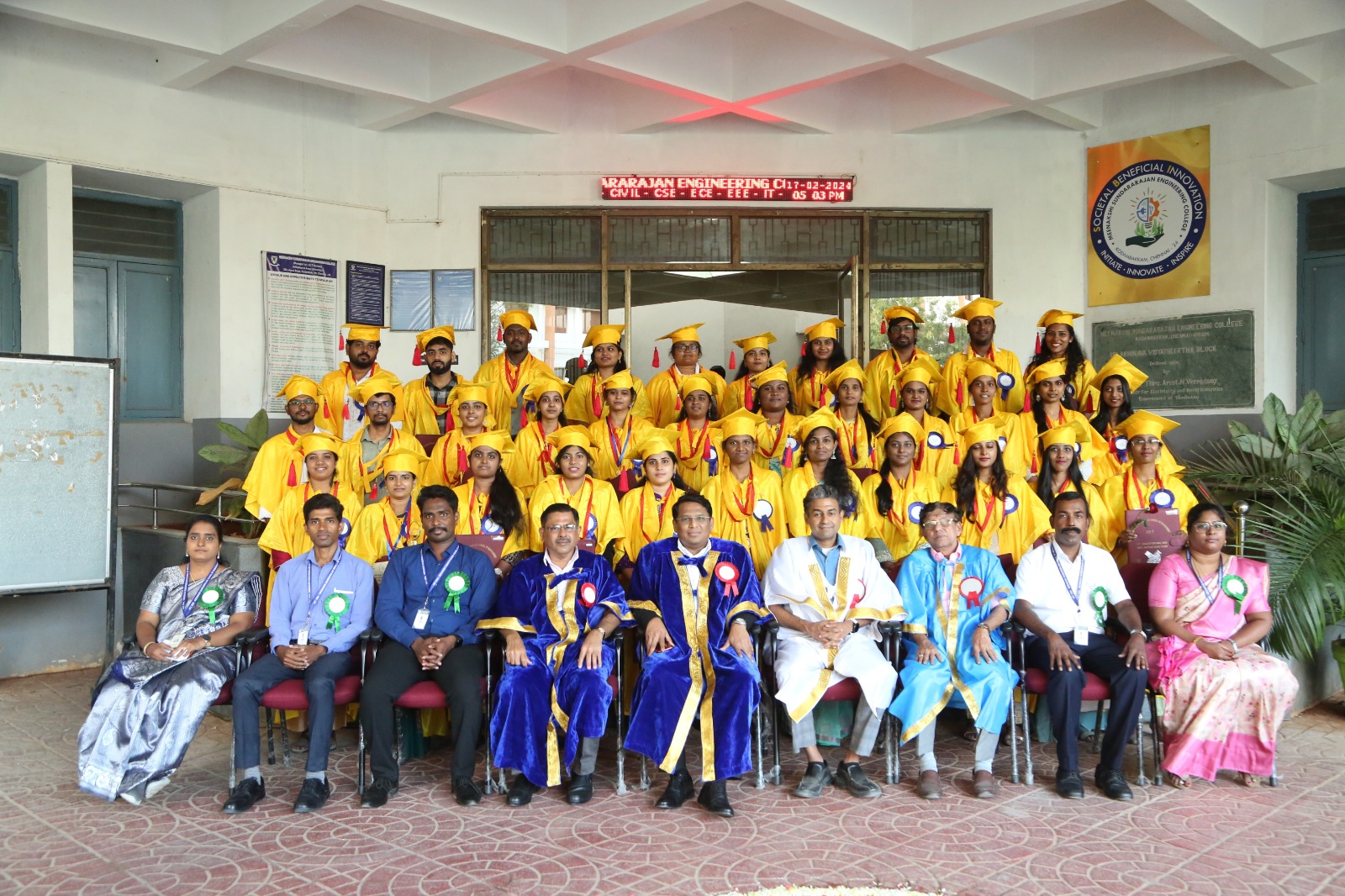 Group Photo of Batch 2020-22 with The Chief Guest and Faculty