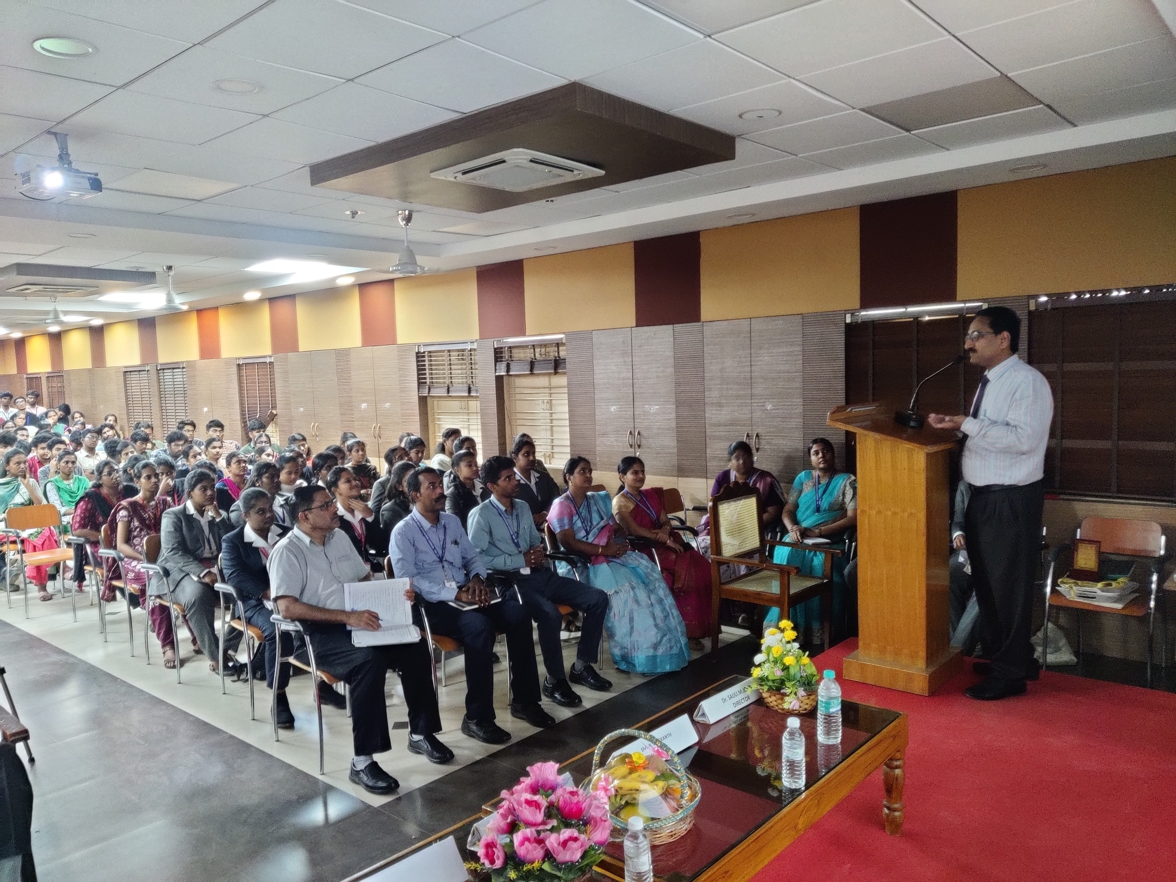  Session on Innovations in Human Resource Management  Dr.Raju Sivasamy,Vice President Medical & Finance SIMS, Vadapalani On 28-02-2024